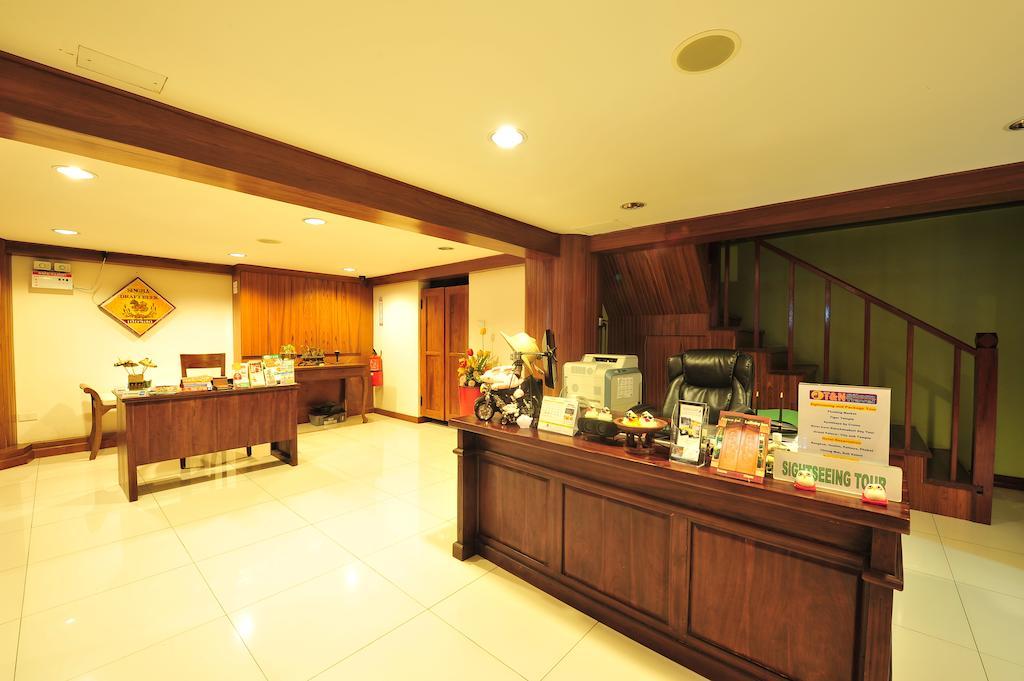 Lullaby Inn Silom Бангкок Екстер'єр фото